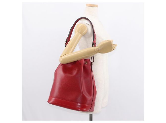 LOUIS VUITTON Borsa a Spalla Epi Noe Rossa M44007 LV Auth 149398 Rosso - vista 22