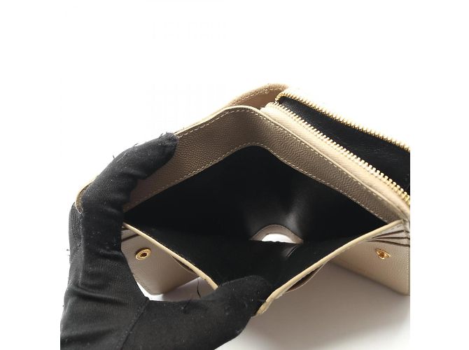 Billetera bi-fold Monogram Yves Saint Laurent Beige - vista 9