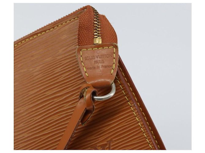 LOUIS VUITTON Epi Pochette Accesorios Pouch Marrón M52953 Auth 152133 Castaño - vista 17