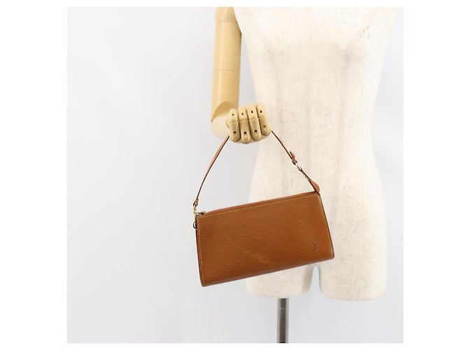 LOUIS VUITTON Epi Pochette Accesorios Pouch Marrón M52953 Auth 152133 Castaño - vista 20