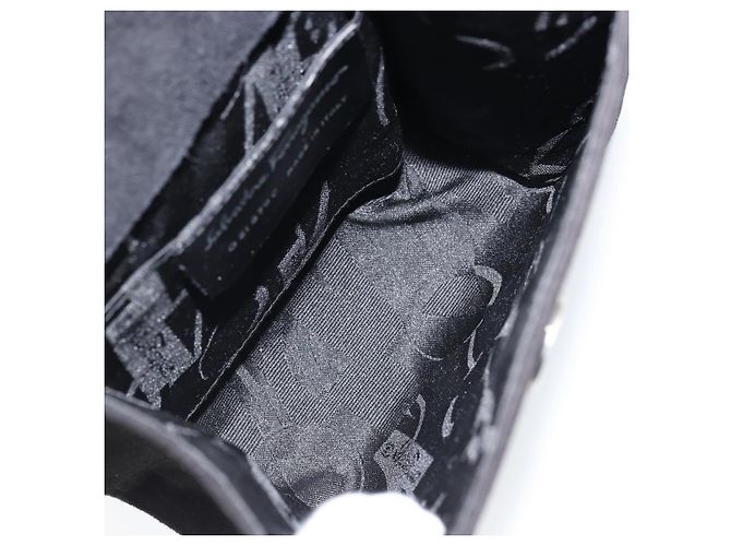 Salvatore Ferragamo Handtasche aus Wildleder Schwarz Silber Auth BA7548 - Ansicht 17