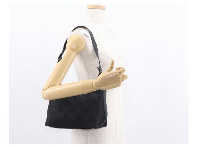Borsa a Spalla Gancini in Pelle Nylon Nera Argento Salvatore Ferragamo Auth bs30802 Nero - vista 21