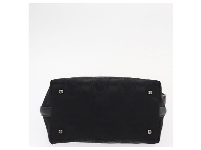 Borsa a Spalla Gancini in Pelle Nylon Nera Argento Salvatore Ferragamo Auth bs30802 Nero - vista 9