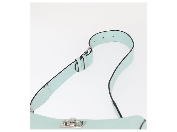 Salvatore Ferragamo Borsa a Spalla Gancini in Pelle Azzurro Chiaro Argento Auth 153957 Blu chiaro - vista 14
