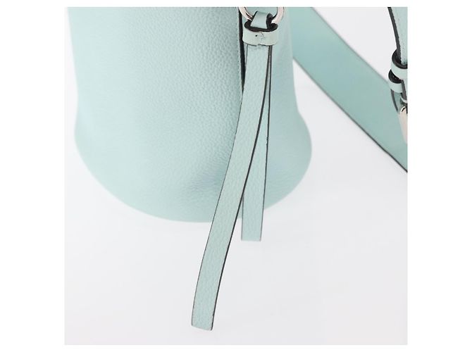 Salvatore Ferragamo Borsa a Spalla Gancini in Pelle Azzurro Chiaro Argento Auth 153957 Blu chiaro - vista 18