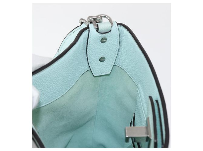 Salvatore Ferragamo Borsa a Spalla Gancini in Pelle Azzurro Chiaro Argento Auth 153957 Blu chiaro - vista 22