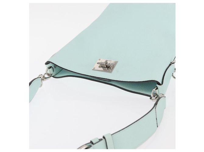 Salvatore Ferragamo Borsa a Spalla Gancini in Pelle Azzurro Chiaro Argento Auth 153957 Blu chiaro - vista 7
