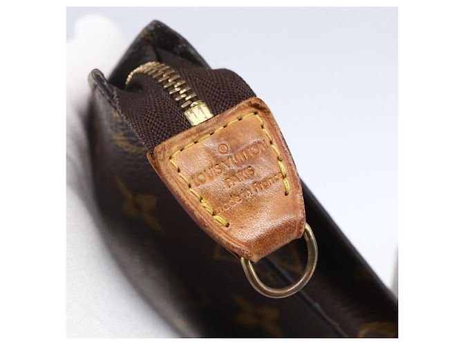 LOUIS VUITTON Pochette Bucket Monogram PM Accessorio LV Auth 153565 Monogramma - vista 8