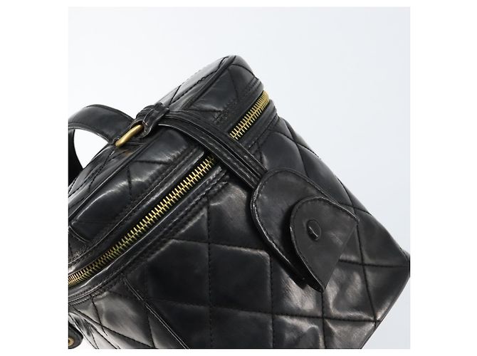 Vanity CHANEL Pochette Matelassé Smalto Nero Oro CC Auth bs31398 D'oro - vista 14