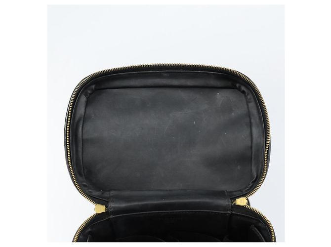 Vanity CHANEL Pochette Matelassé Smalto Nero Oro CC Auth bs31398 D'oro - vista 17