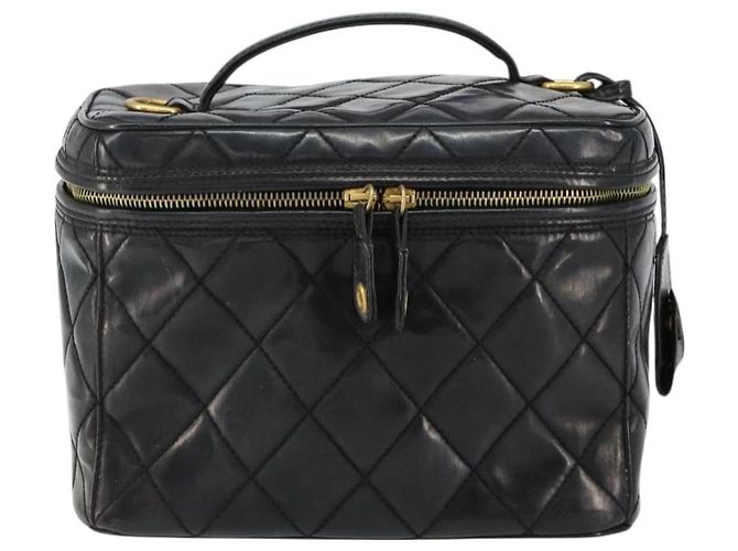 Vanity CHANEL Pochette Matelassé Smalto Nero Oro CC Auth bs31398 D'oro - vista 2