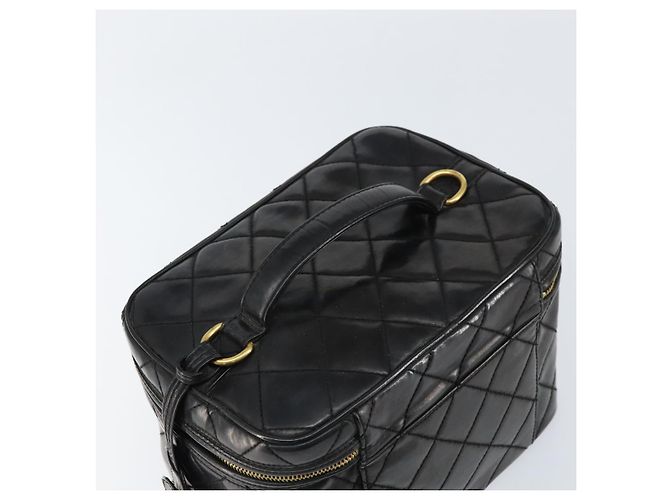 Vanity CHANEL Pochette Matelassé Smalto Nero Oro CC Auth bs31398 D'oro - vista 6
