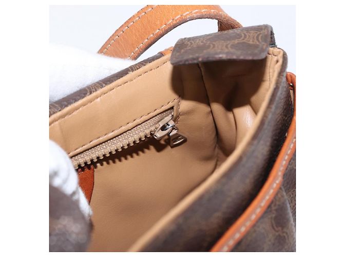 Céline Borsa a Spalla in Tela Macadam CELINE in Pelle PVC Marrone Oro Auth 151785 D'oro - vista 21