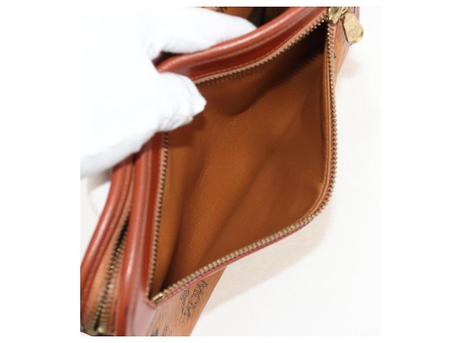 MCM Logogram Vicetos Bolso Clutch de PVC Cuero Marrón Dorado Auth am9844V - vista 16
