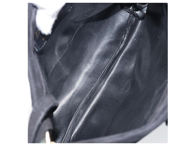 Borsa a Spalla Vala in Pelle Scamosciata Nera e Oro Salvatore Ferragamo Auth bs31358 Nero D'oro - vista 10