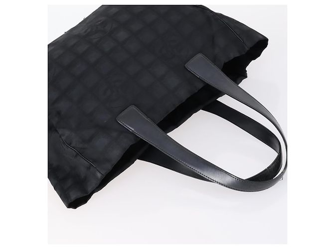 CHANEL Nuova Borsa Tote da Viaggio in Nylon 2 Set Nero CC Auth BA8474 - vista 5