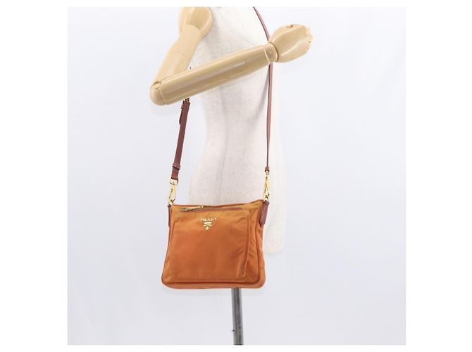Borsa a Spalla PRADA in Nylon Pelle Arancione Oro Auth 155084 D'oro - vista 25