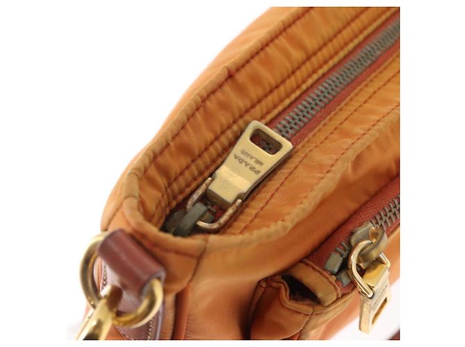 Borsa a Spalla PRADA in Nylon Pelle Arancione Oro Auth 155084 D'oro - vista 9