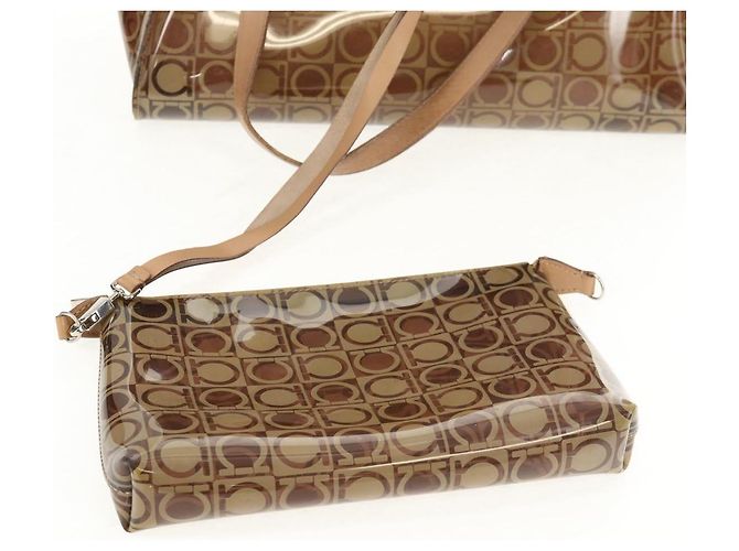 Bolso Tote Gancini de Vinilo Marrón Plata de Salvatore Ferragamo Auth bs29993 - vista 17