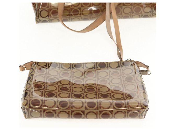 Bolso Tote Gancini de Vinilo Marrón Plata de Salvatore Ferragamo Auth bs29993 - vista 18