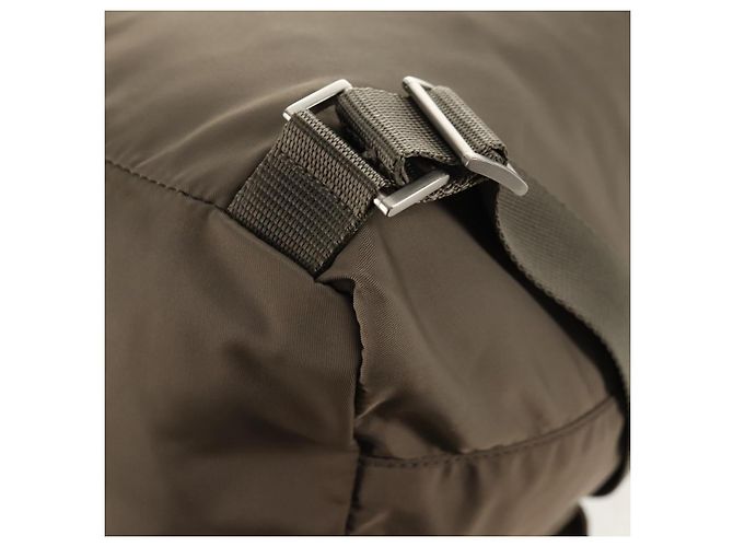 PRADA Rucksack aus grauem Nylon mit Silber authentisch 145848 Braun - Ansicht 17