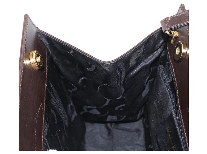 Borsa a mano Salvatore Ferragamo in pelle marrone dorato Auth ka006 - vista 20