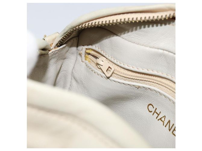 CHANEL Borsa a Spalla Matelassé in Pelle di Agnello Beige Oro CC Auth BA8033 D'oro - vista 22