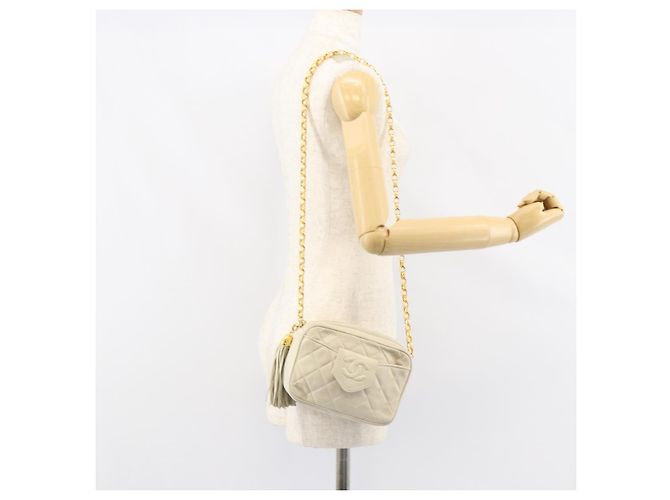 CHANEL Borsa a Spalla Matelassé in Pelle di Agnello Beige Oro CC Auth BA8033 D'oro - vista 25