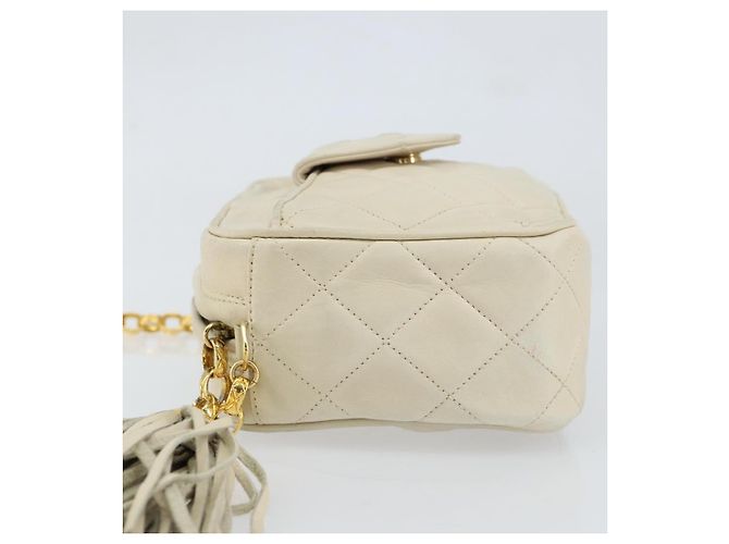 CHANEL Borsa a Spalla Matelassé in Pelle di Agnello Beige Oro CC Auth BA8033 D'oro - vista 4