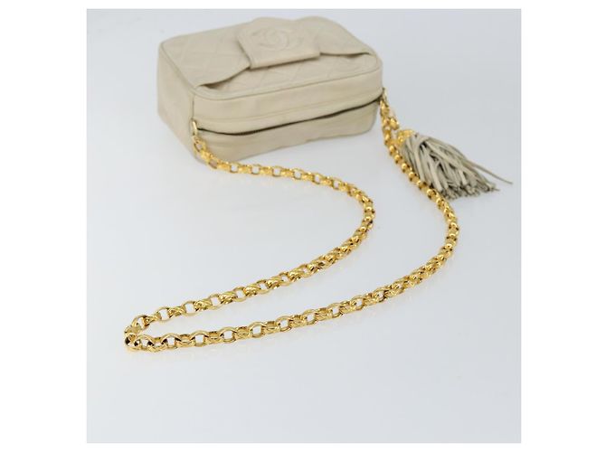 CHANEL Borsa a Spalla Matelassé in Pelle di Agnello Beige Oro CC Auth BA8033 D'oro - vista 7