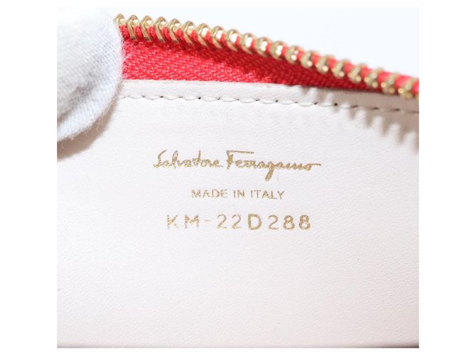 Portafoglio compatto Vala in pelle rossa e oro Auth am9789 di Salvatore Ferragamo Rosso D'oro - vista 12