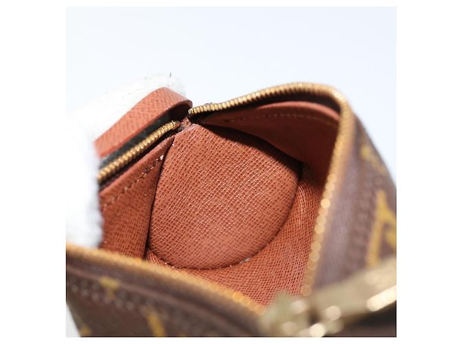 LOUIS VUITTON Pouch Papillon Monogram LV Auth BA7719 Monogramme - vue 17