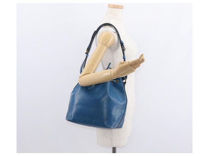 Noe LOUIS VUITTON Borsa a Spalla Petit Noé Epi Blu M44105 LV Auth 151242 - vista 22