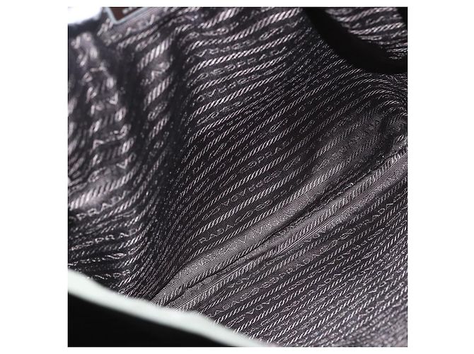 Borsa Tote Prada in Nylon Verde Argento Auth 151686 - vista 11