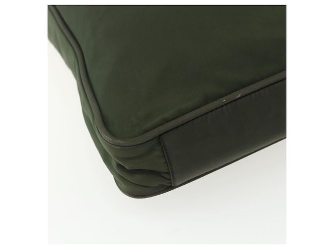 Borsa Tote Prada in Nylon Verde Argento Auth 151686 - vista 16