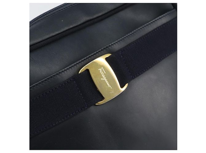 Borsa a Spalla Salvatore Ferragamo Vala in Pelle Blu Navy Oro Auth 155315 D'oro - vista 17