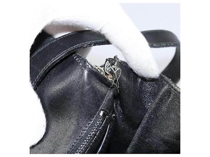 Borsa a spalla CÉLINE Carrozza in pelle nera e oro Auth ar13797 Nero D'oro - vista 9