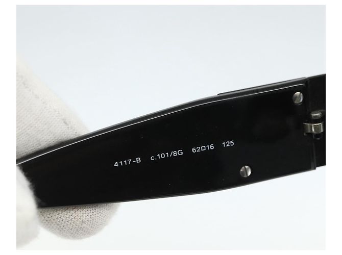Gafas de sol CHANEL de plástico Negro CC Auth bs31456 - vista 10