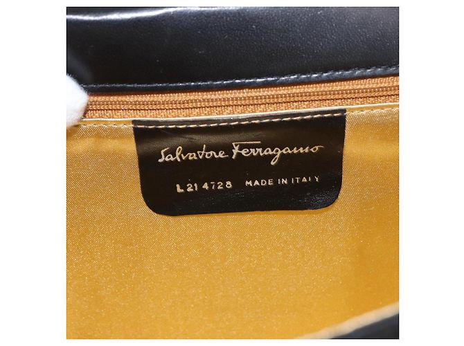 Borsa a Spalla Salvatore Ferragamo in Pelle Nera Oro Auth 153867 Nero D'oro - vista 16