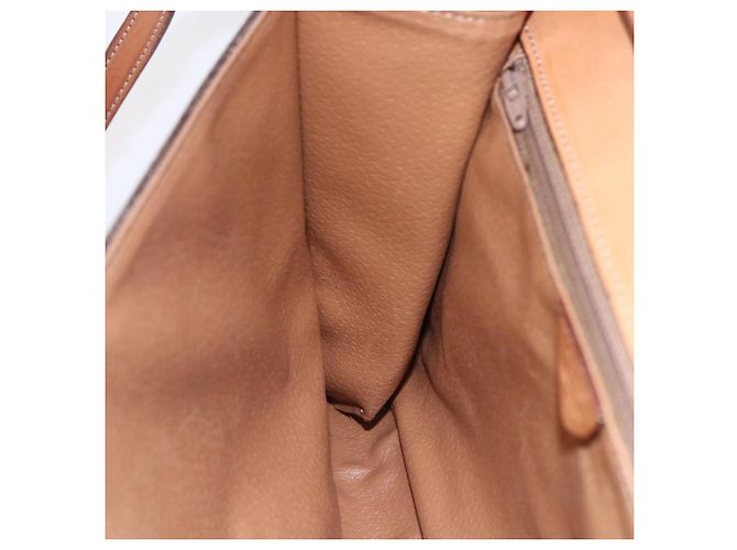 Céline CELINE Macadam Canvas Circle Shoulder Bag PVC Leather Brown Gold Auth 153465 Golden - vue 18