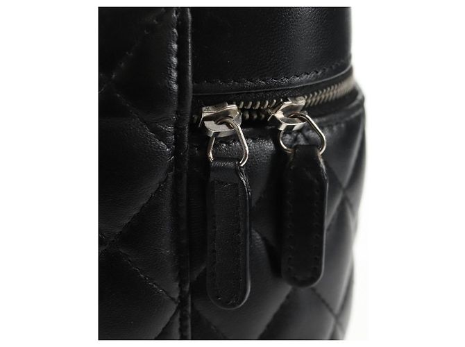 Vanity CHANEL Pochette Matelassé in Pelle di Agnello Nera Argento CC Auth 142565M Nero - vista 15