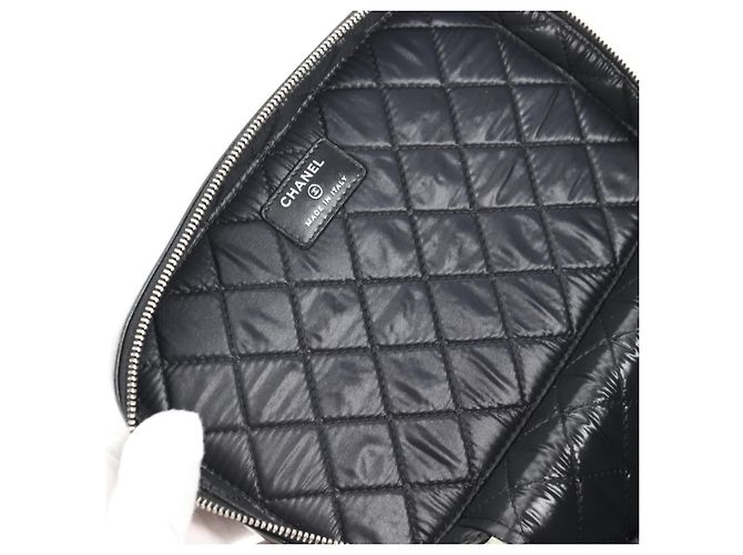 Vanity CHANEL Pochette Matelassé in Pelle di Agnello Nera Argento CC Auth 142565M Nero - vista 17