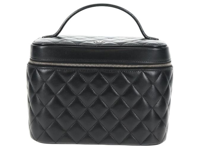Vanity CHANEL Pochette Matelassé in Pelle di Agnello Nera Argento CC Auth 142565M Nero - vista 2