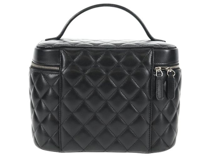 Vanity CHANEL Pochette Matelassé in Pelle di Agnello Nera Argento CC Auth 142565M Nero - vista 3
