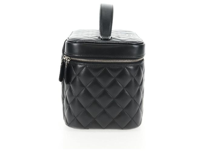 Vanity CHANEL Pochette Matelassé in Pelle di Agnello Nera Argento CC Auth 142565M Nero - vista 5
