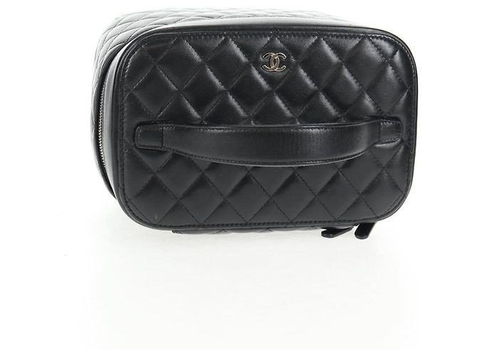 Vanity CHANEL Pochette Matelassé in Pelle di Agnello Nera Argento CC Auth 142565M Nero - vista 6