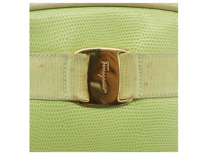 Borsa a Spalla Vala in Pelle Verde Oro Auth BA8392 di Salvatore Ferragamo D'oro - vista 15