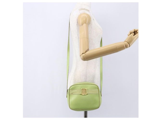 Borsa a Spalla Vala in Pelle Verde Oro Auth BA8392 di Salvatore Ferragamo D'oro - vista 21