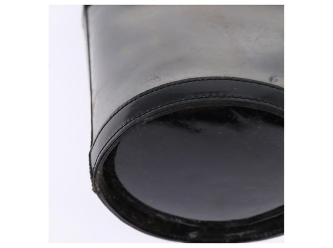 Borsa a Spalla Gancini in Vinile Nero e Oro Auth 145025 di Salvatore Ferragamo D'oro - vista 12