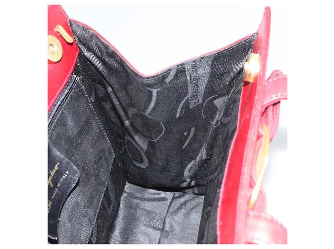 Sac à main Vala en cuir rouge et or de Salvatore Ferragamo Auth bs31710 Doré - vue 17